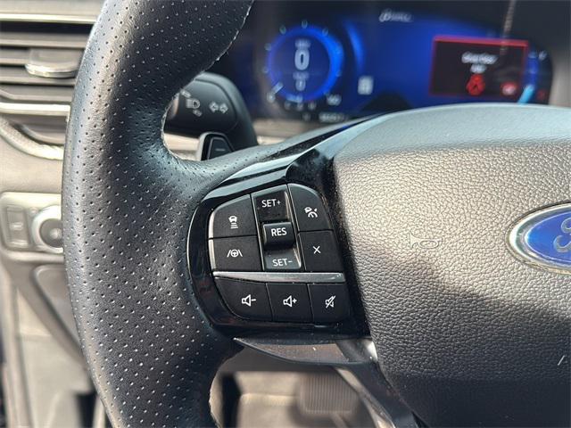 Photo of 2022 Agate Black Metallic Ford Explorer