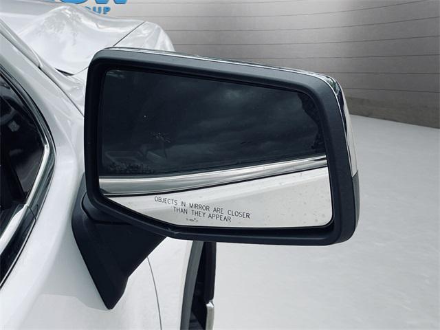 Photo of 2022 Summit White GMC Sierra 1500