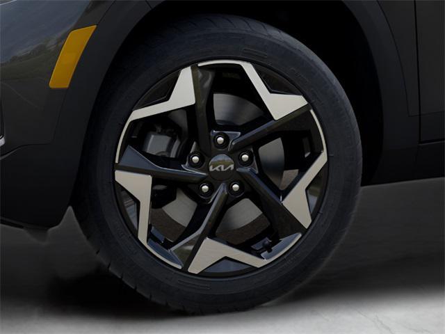 Photo of 2025 Gravity Gray Kia Seltos