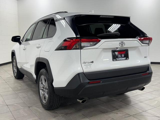 Photo of 2024 Ice Toyota RAV4