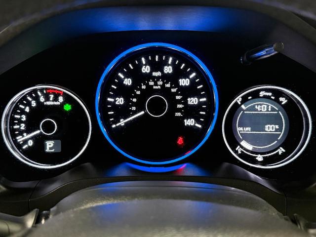 Photo of 2018 White Orchid Pearl Honda HR-V