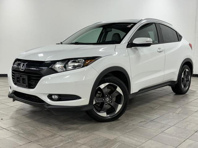 Photo of 2018 White Orchid Pearl Honda HR-V
