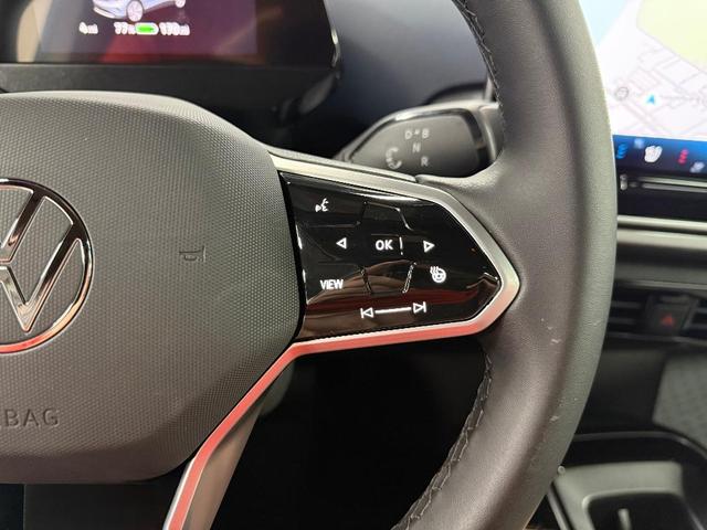 Photo of 2025 Opal White Pearl Effect Volkswagen ID.4