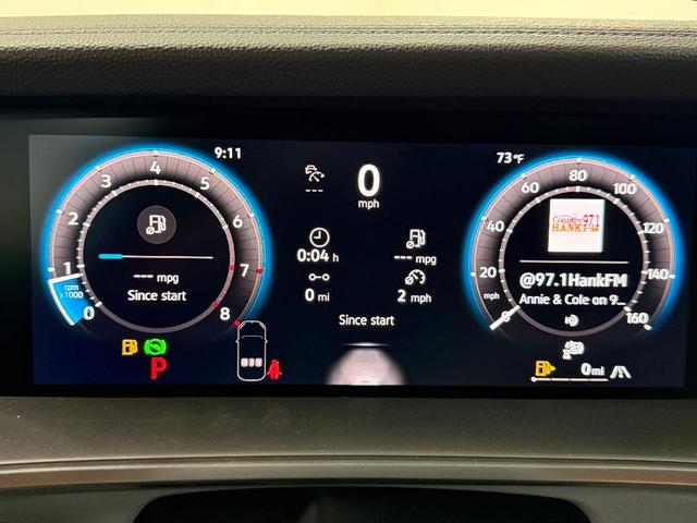 Photo of 2025 Opal White Pearl Effect Volkswagen Tiguan