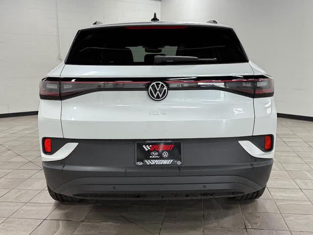 Photo of 2025 Opal White Pearl Effect Volkswagen ID.4