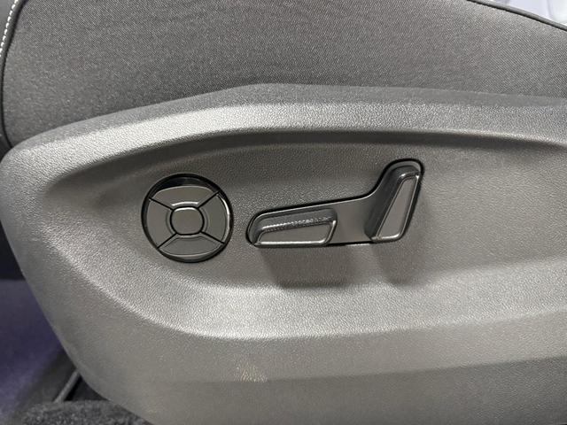 Photo of 2025 Pure White Volkswagen Tiguan