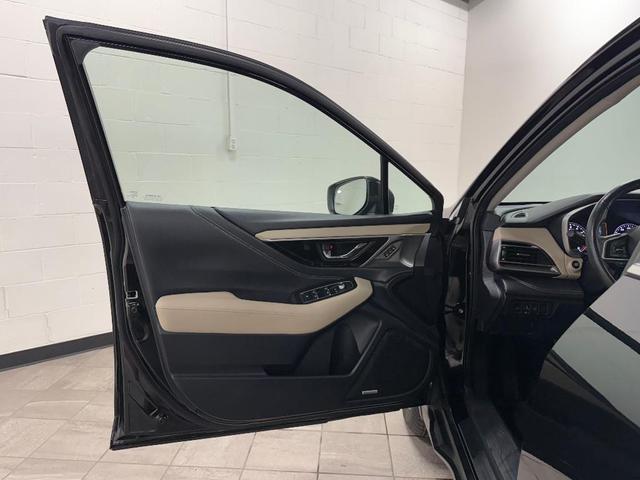 Photo of 2021 Crystal Black Silica Subaru Outback
