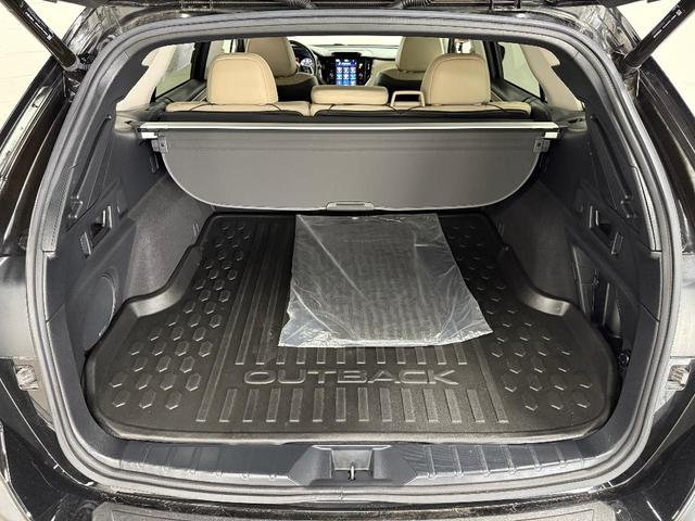 Photo of 2021 Crystal Black Silica Subaru Outback
