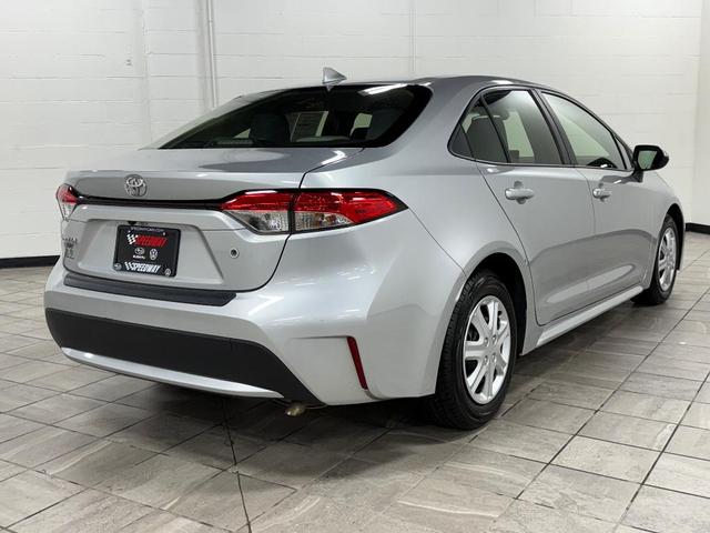 Photo of 2020 Classic Silver Toyota Corolla