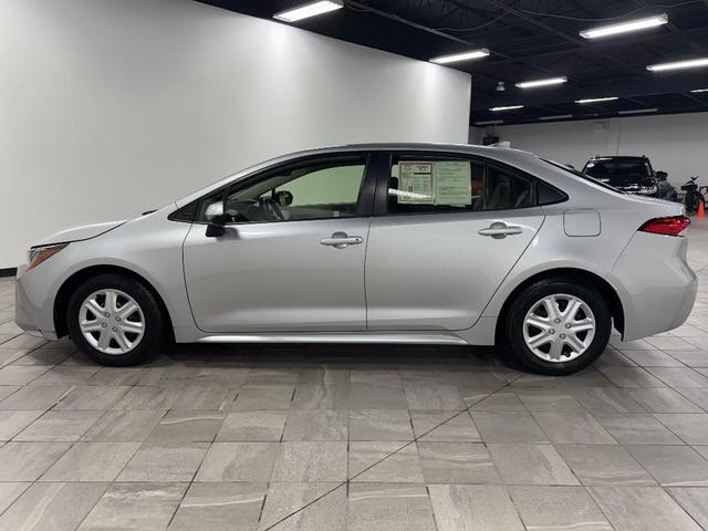 Photo of 2020 Classic Silver Toyota Corolla