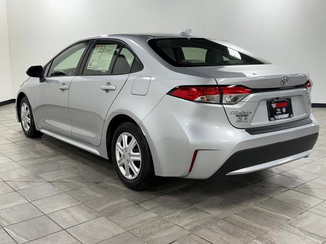 Photo of 2020 Classic Silver Toyota Corolla