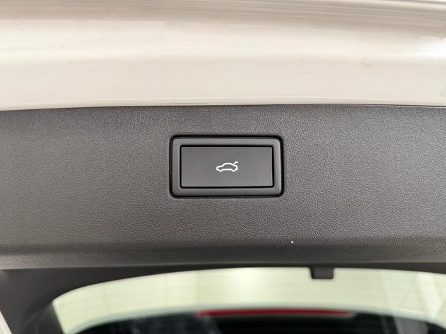 Photo of 2025 Pure White Volkswagen Tiguan