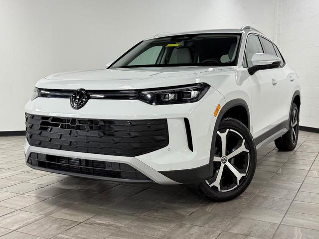 Photo of 2025 Pure White Volkswagen Tiguan