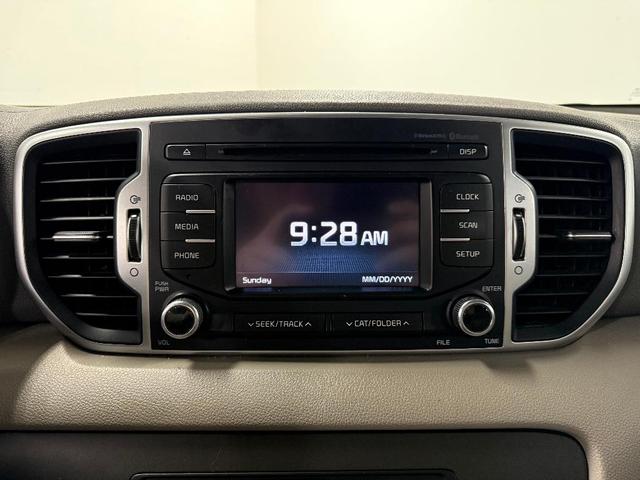 Photo of 2018 Mineral Silver Kia Sportage