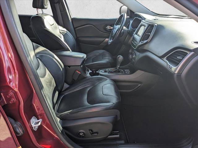 Photo of 2021 Velvet Red Pearlcoat Jeep Cherokee
