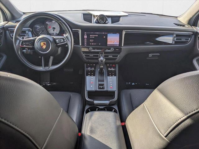 Photo of 2022 White Porsche Macan