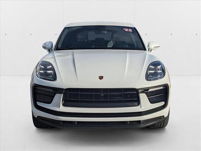 Photo of 2022 White Porsche Macan