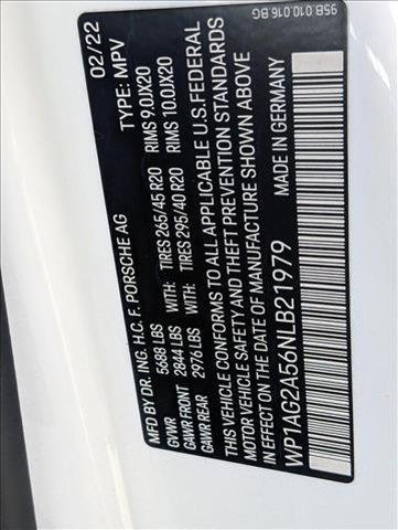 Photo of 2022 White Porsche Macan