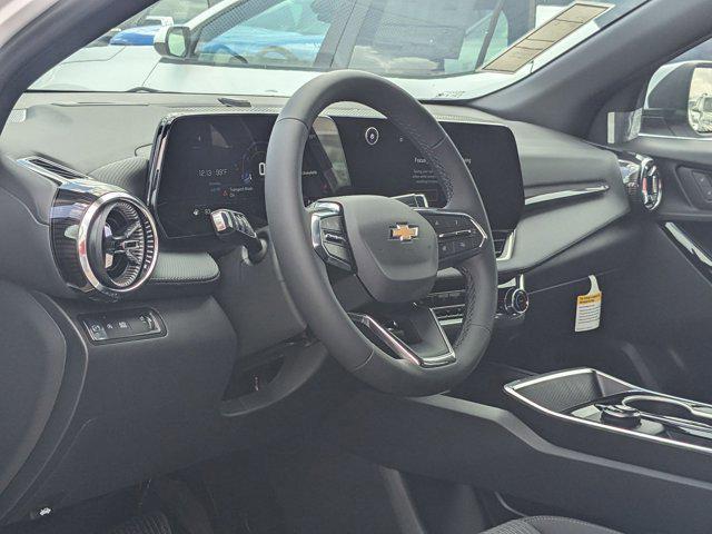 Photo of 2026 Summit White Chevrolet Equinox