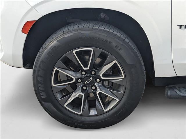 Photo of 2021 Summit White Chevrolet Tahoe