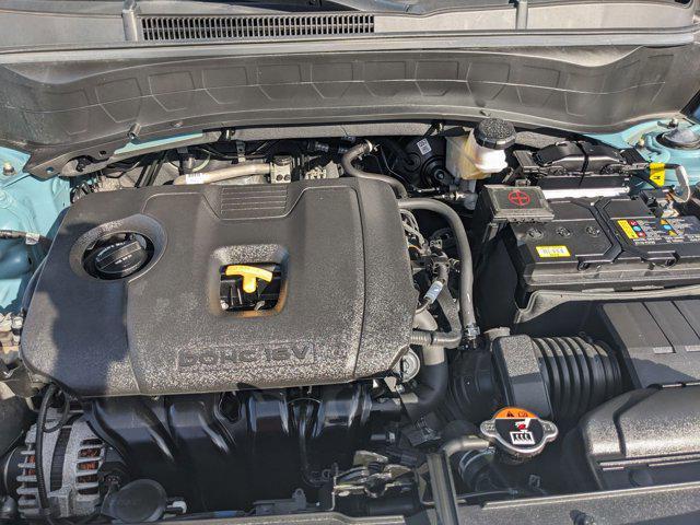 Photo of 2024 Pluton Blue/Black Roof Kia Seltos