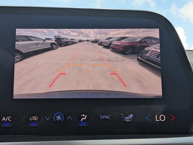Photo of 2025 Lakeshore Blue Metallic Chevrolet Traverse