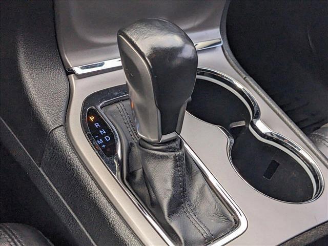 Photo of 2019 Bright White Clearcoat Jeep Grand Cherokee