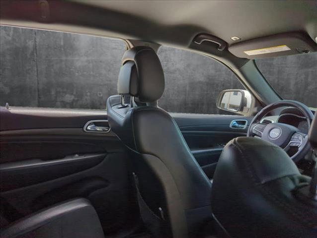 Photo of 2019 Bright White Clearcoat Jeep Grand Cherokee