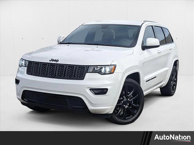 Photo of 2019 Bright White Clearcoat Jeep Grand Cherokee
