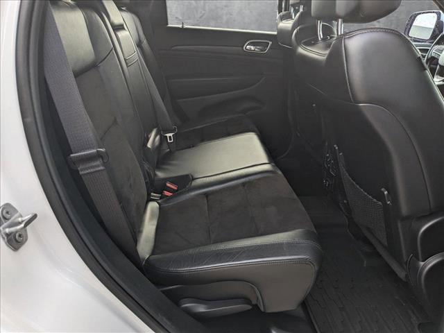Photo of 2019 Bright White Clearcoat Jeep Grand Cherokee