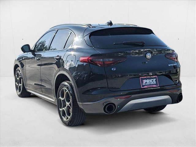 Photo of 2022 Vulcano Black Metallic Alfa Romeo Stelvio