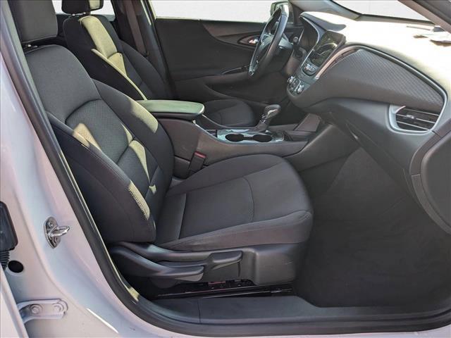 Photo of 2022 Summit White Chevrolet Malibu