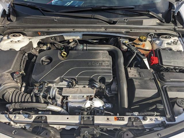 Photo of 2022 Summit White Chevrolet Malibu