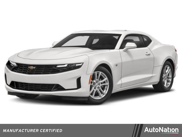 Photo of 2023 Summit White Chevrolet Camaro