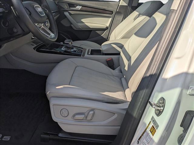 Photo of 2022 White Audi Q5