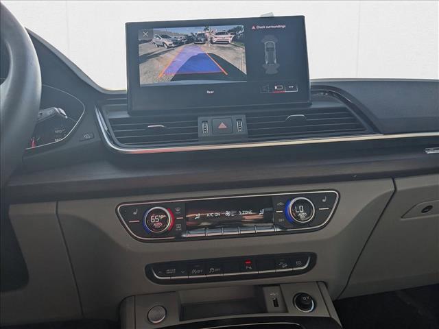 Photo of 2022 White Audi Q5