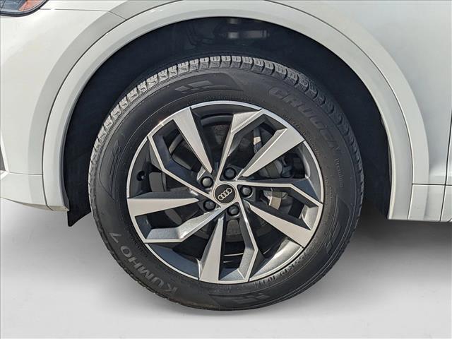 Photo of 2022 White Audi Q5