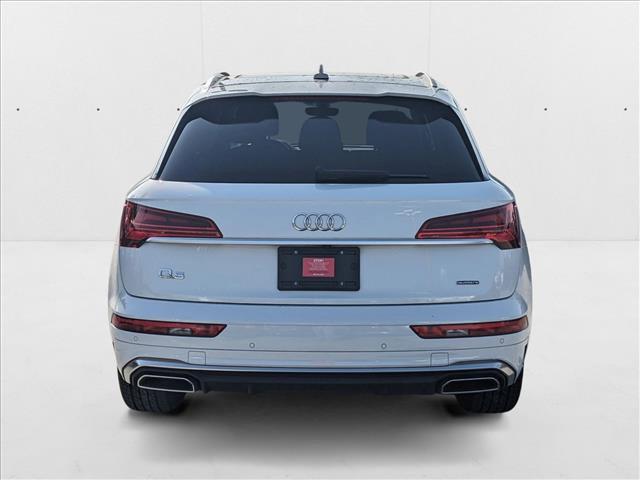 Photo of 2022 White Audi Q5