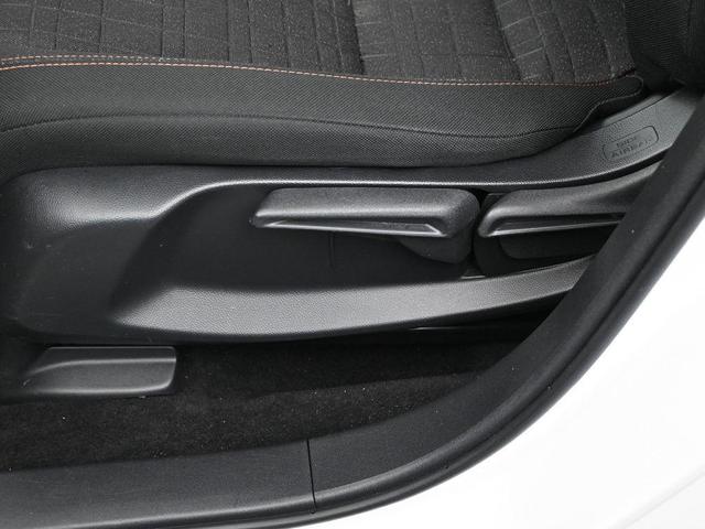 Photo of 2023 Platinum White Pearl Honda HR-V