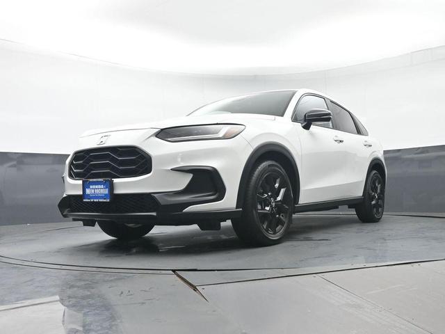 Photo of 2023 Platinum White Pearl Honda HR-V
