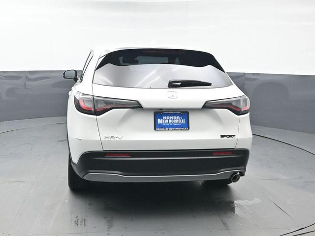 Photo of 2023 Platinum White Pearl Honda HR-V