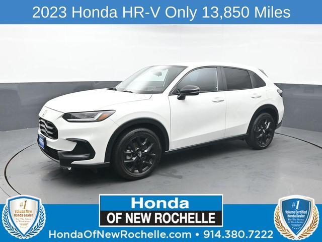Photo of 2023 Platinum White Pearl Honda HR-V