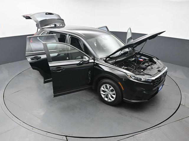 Photo of 2023 Crystal Black Pearl Honda CR-V