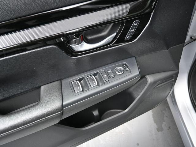 Photo of 2024 Lunar Silver Metallic Honda CR-V