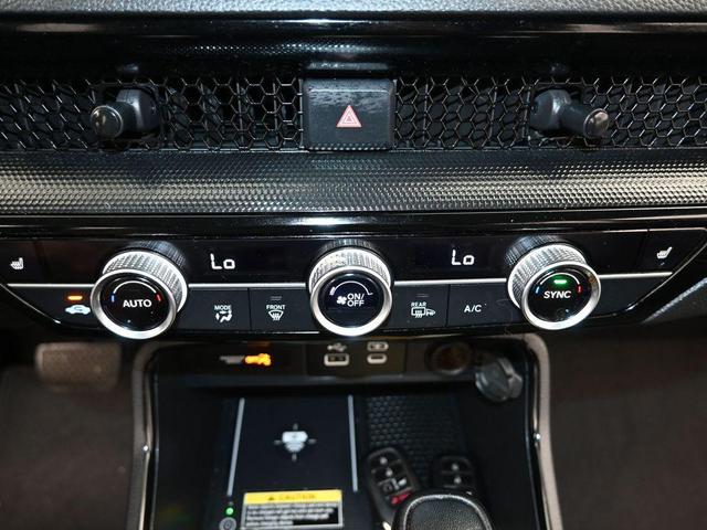 Photo of 2024 Lunar Silver Metallic Honda CR-V