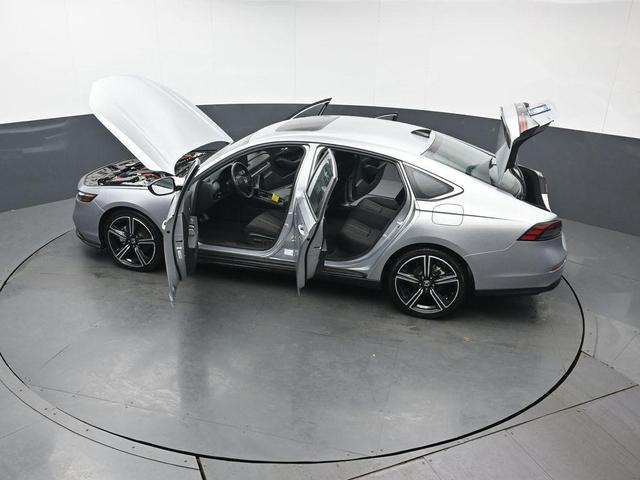 Photo of 2024 Solar Silver Metallic Honda Accord Hybrid