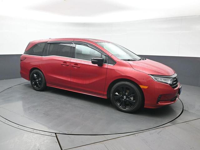 Photo of 2024 Radiant Red Metallic II Honda Odyssey