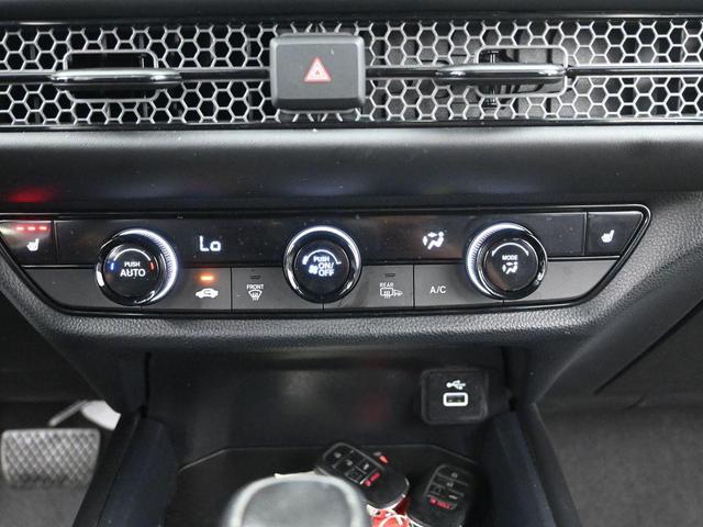 Photo of 2023 Platinum White Honda HR-V