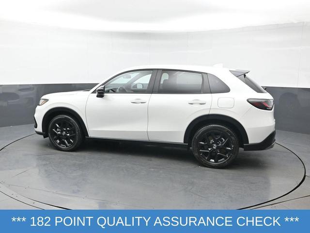 Photo of 2023 Platinum White Honda HR-V