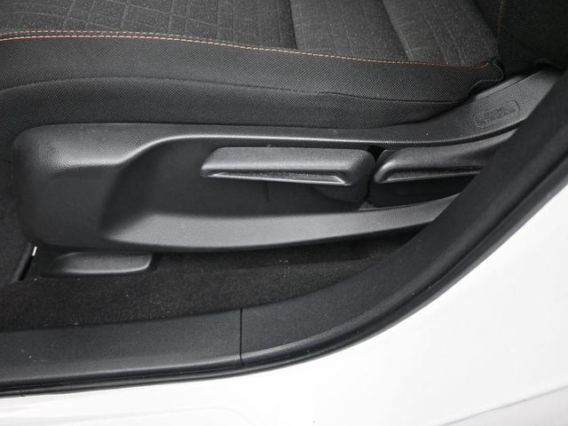Photo of 2023 Platinum White Honda HR-V